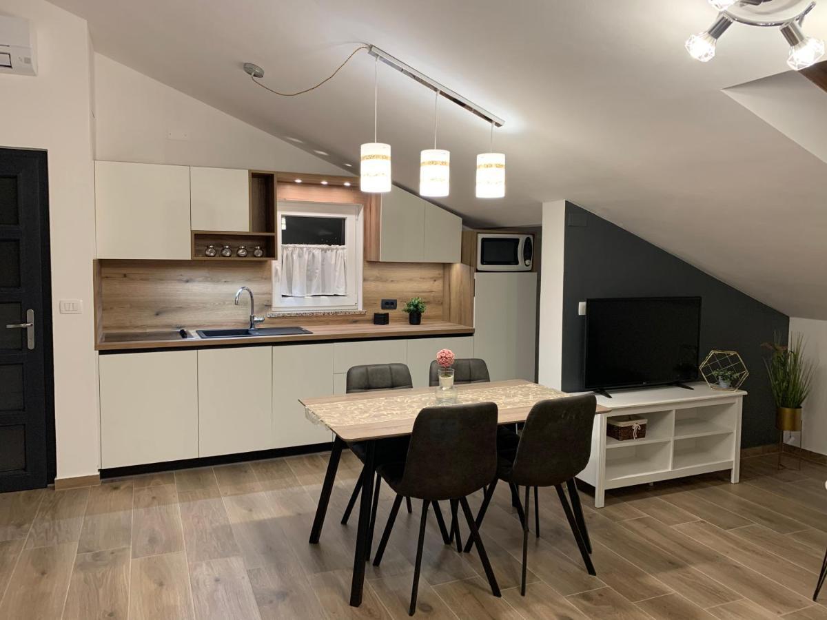 Apartments Residence Radovan 1 Πόρετς Εξωτερικό φωτογραφία