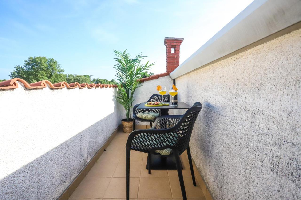 Apartments Residence Radovan 1 Πόρετς Εξωτερικό φωτογραφία