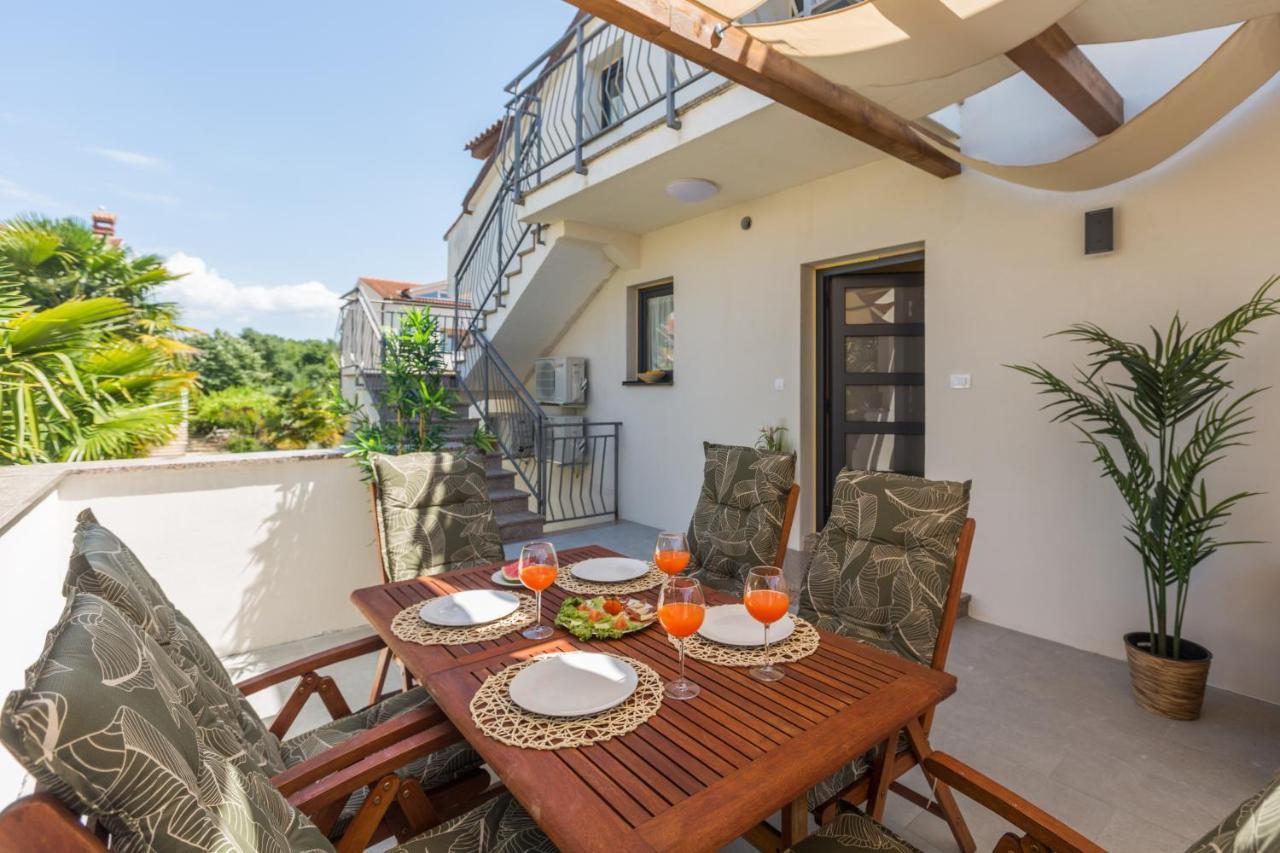 Apartments Residence Radovan 1 Πόρετς Εξωτερικό φωτογραφία