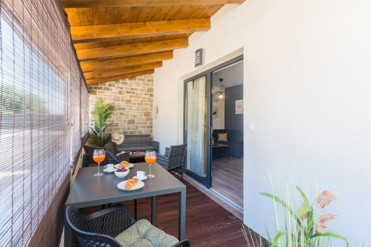 Apartments Residence Radovan 1 Πόρετς Εξωτερικό φωτογραφία